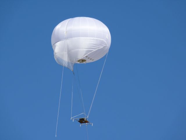 — — - National Research of Canada Hot air Balloon with instrument package slung below