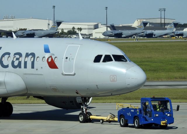 Airbus A319 (N714US)