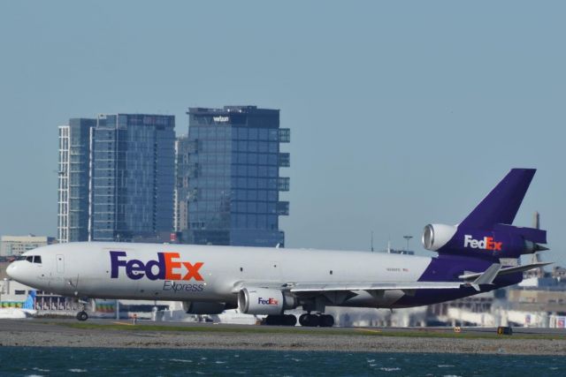 Boeing MD-11 (N596FE)