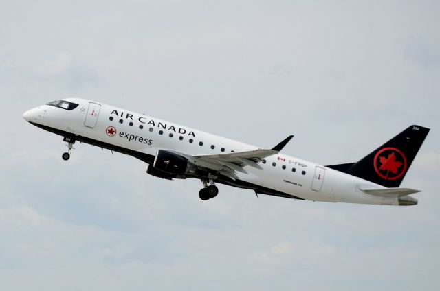 Embraer ERJ 175 (C-FRQP)