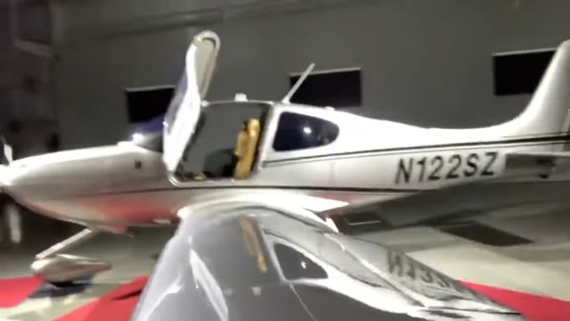 Cirrus SR-22 (N122SZ) - At the shop, took from youtube on Niko channel