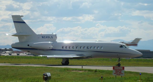 Dassault Falcon 900 (N240LG)