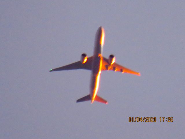 BOEING 777-300ER (N728AN)