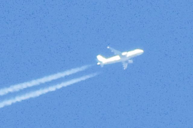 Airbus A320 (UK-32073) - MFX430 LED-UGC