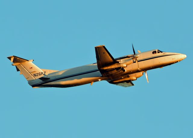 Beechcraft 1900 (N26RZ)