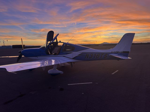 Cirrus SR-22 (N316TS) - Back in Norcal after a trip to LA. Mt Diablo in the background