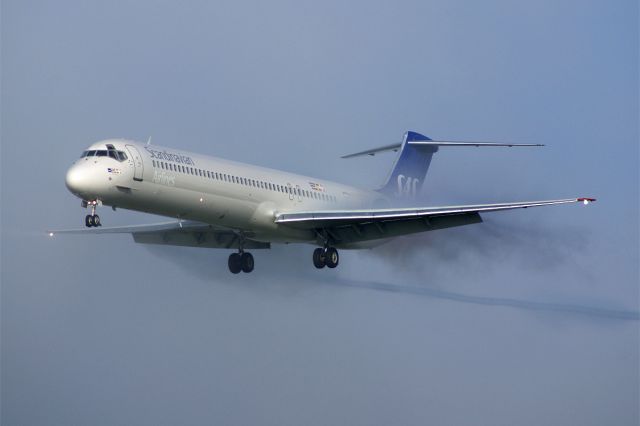 McDonnell Douglas MD-81 (LN-RMR) - McDonnell Douglas MD81  Scandinavian Airlines SAS  LSZH Zurich Airport Switzerland  20.September 2010