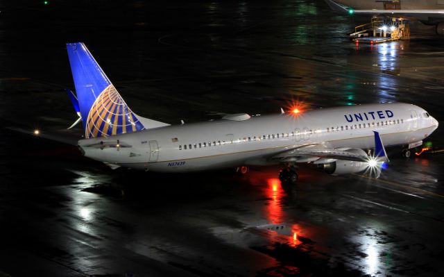 Boeing 737-900 (N57439)