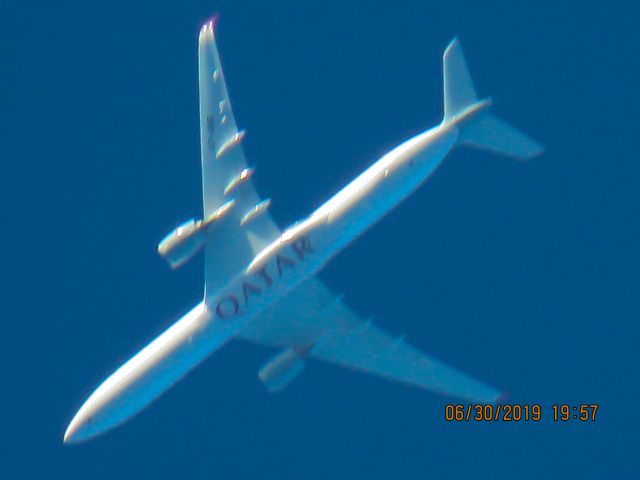 Airbus A350-1000 (A7-ANB)