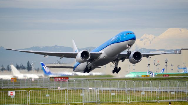 BOEING 777-300 (PH-BVP) - KLM9866 on rotation from Rwy 16R to begin its delivery flight to AMS/EHAM on 2/24/16. (ln 1376 / cn 44555).