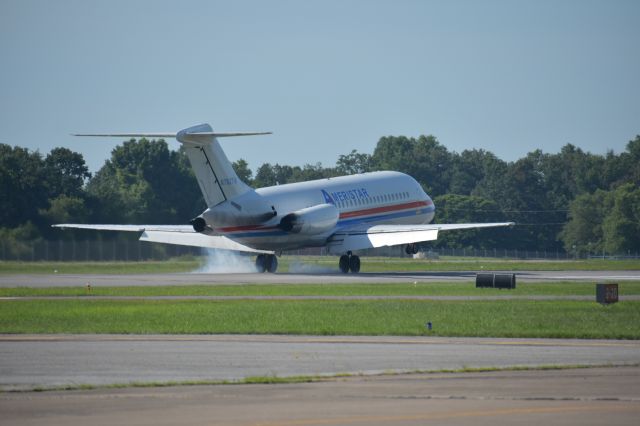 Douglas DC-9-10 (N782TW) - Touchdown!