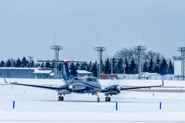 Beechcraft Super King Air 350 (N350MC) - Mayo One taxies at KGRR before picking up a patient during a MEDEVAC flight