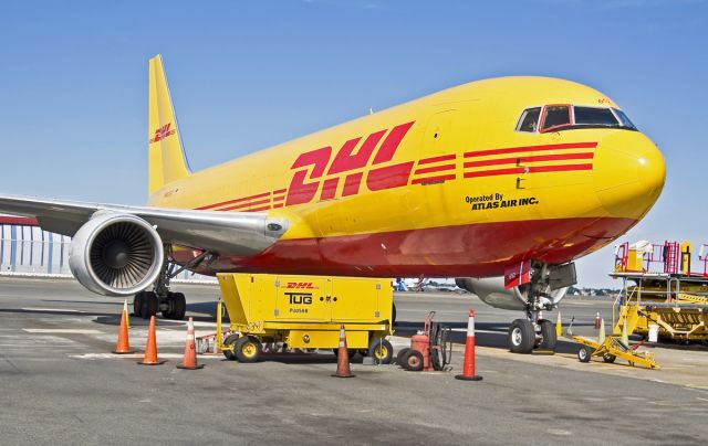 BOEING 767-200 (N652GT) - B767-200 classic  freighter 