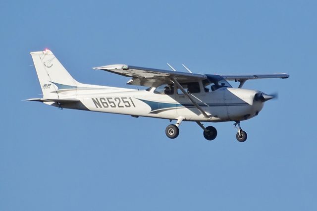 Cessna Skyhawk (N65251)