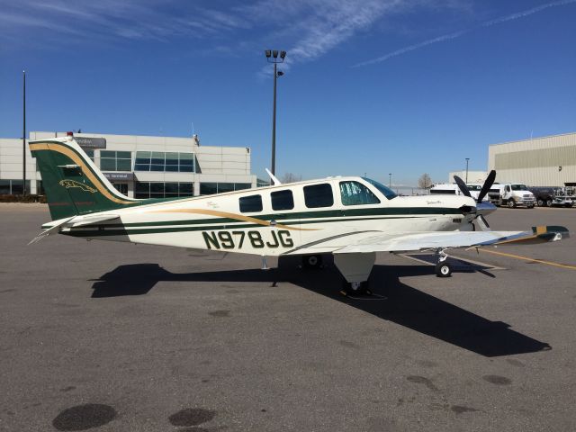 Beechcraft Bonanza (N978JG)