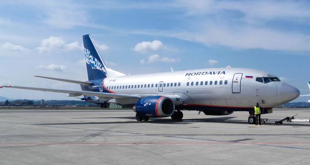 Boeing 737-700 (VP-BQI)