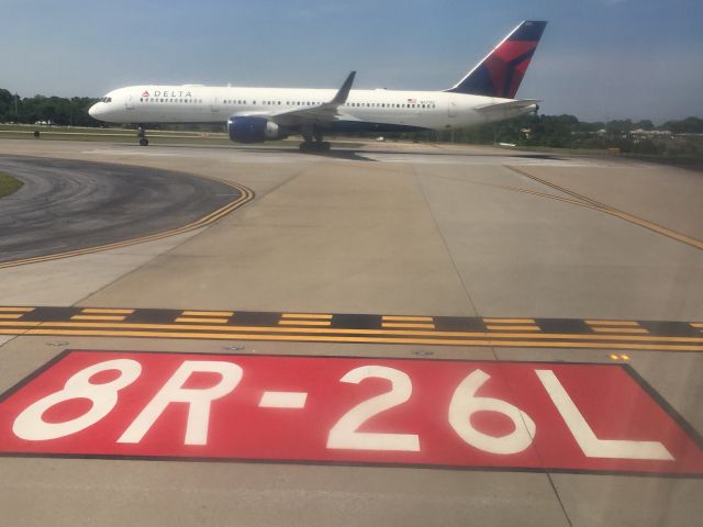 N6715C — - Ready to depart ATL on 26 Left 03 May 2018.