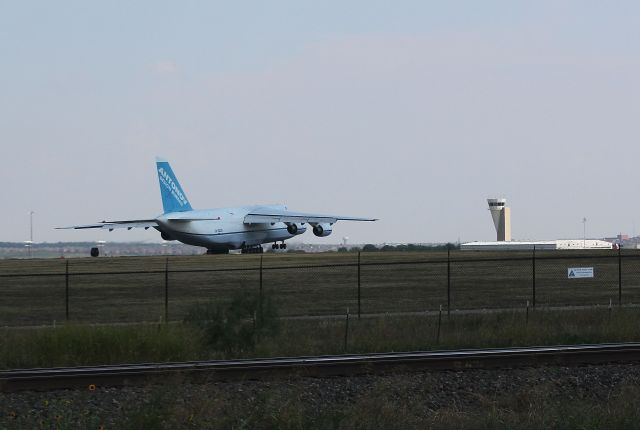 Antonov An-124 Ruslan (UR-82027) - ADB100F at touch down at KAFW after a flight from SOCA/CAY 8-24-2013