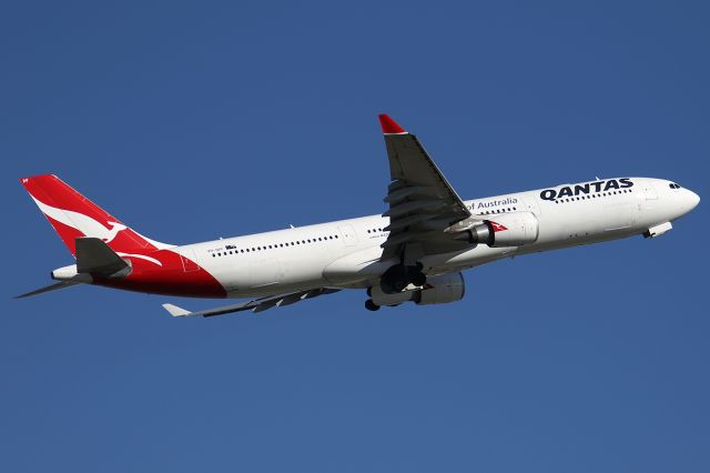 Airbus A330-300 (VH-QPF) - on 7 May 2017