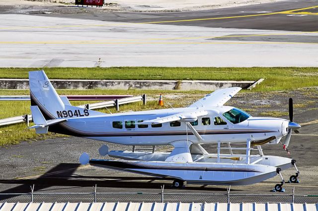 Cessna Caravan (N904LS)