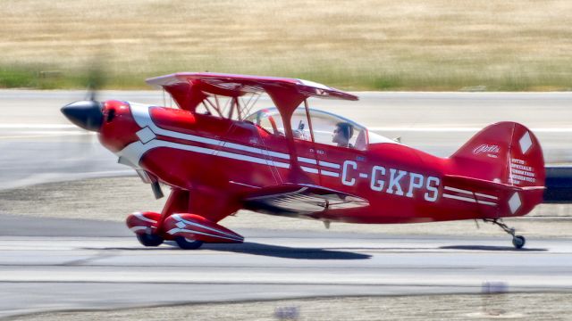 PITTS Special (S-2) (C-GKPS) - Pitts S-2B at Livermore Municipal Airport, May 2022