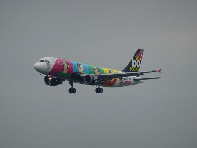 Airbus A320 (9M-AFD)