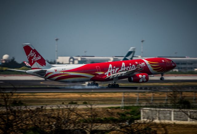 Airbus A330-300 (9M-XXT)