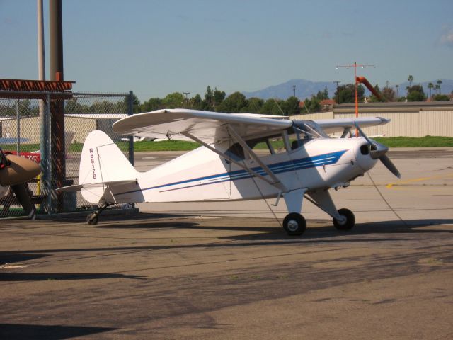 Piper PA-22 Tri-Pacer (N6817B) - Parked at Fullerton