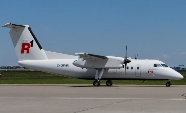 de Havilland Dash 8-100 (C-GWRI)