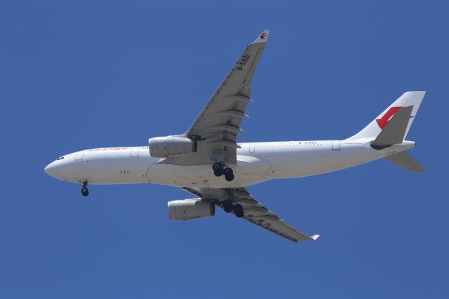 Airbus A330-200 (B-5921)