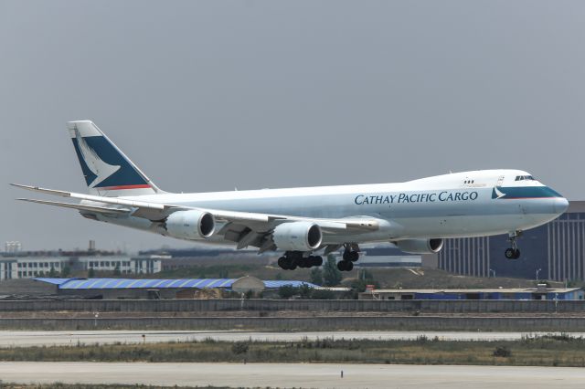 Boeing 747-200 (B-LJB) - B747-867F(B-LJB) Landing