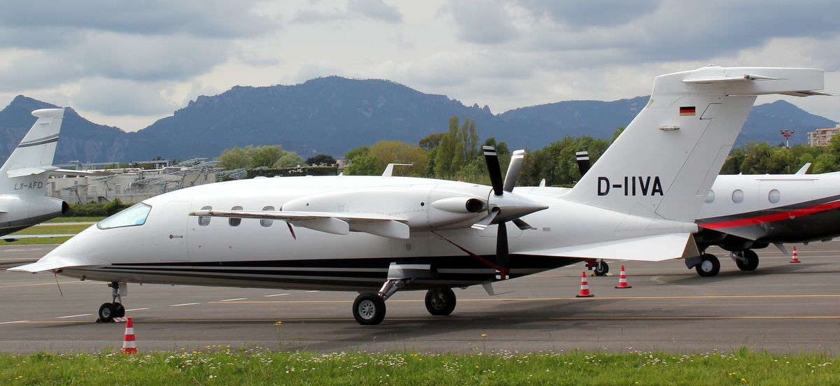 Piaggio P.180 Avanti (D-IIVA)