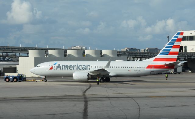 Boeing 737-800 (N306RC)