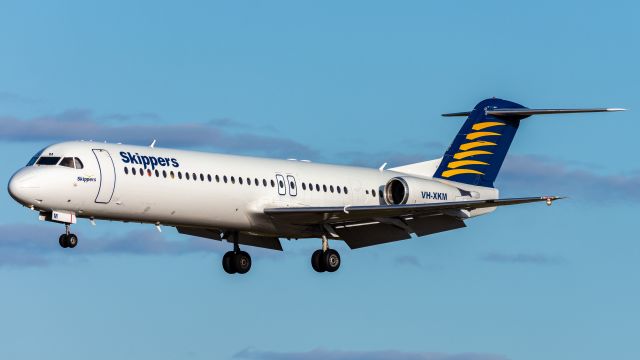 Fokker 100 (VH-XKM)