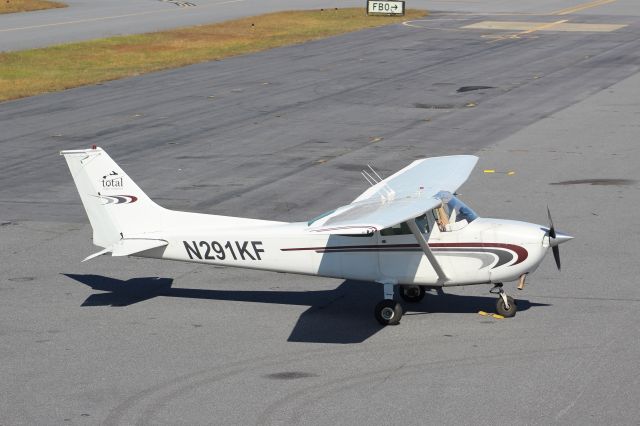 Cessna Skyhawk (N291KF)