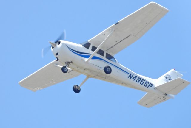 Cessna Skyhawk (N495SP)