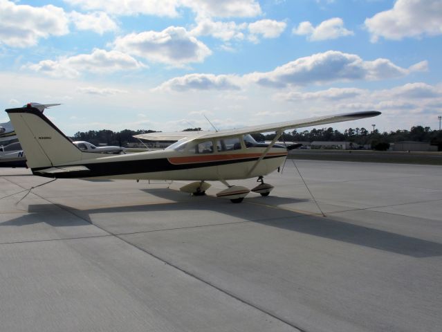 Cessna Skyhawk (N2489U)