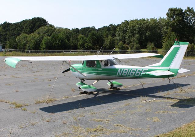 Cessna Commuter (N8166F) - Note the Kermit the Frog sticker beside the pilot's door. Photo taken on 9/6/2020.