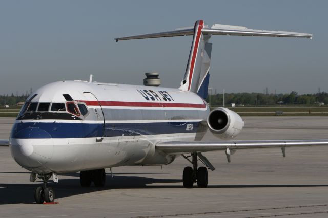 McDonnell Douglas DC-9-30 (N327US)