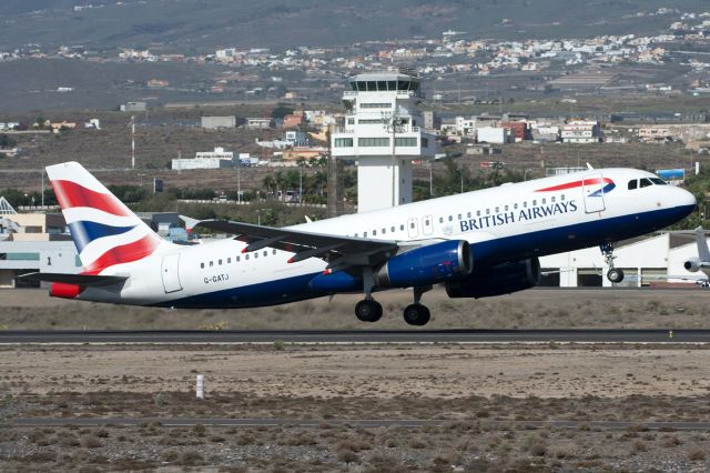 Airbus A320 (G-GATJ) - TENERIFE SURbr /06/01/2017