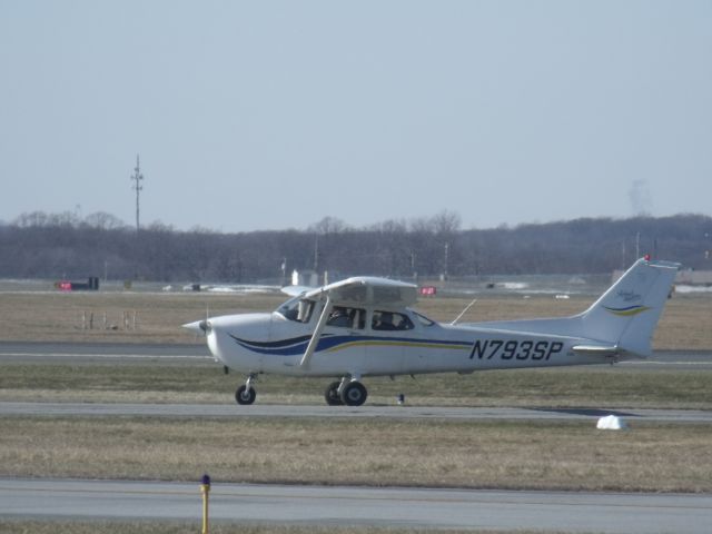 Cessna Skyhawk (N793SP)