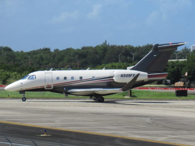 Embraer Legacy 450 (N339FX)