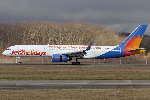 Boeing 757-200 (G-LSAC)