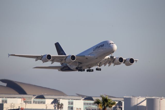 Airbus A380-800 (D-AIMK)
