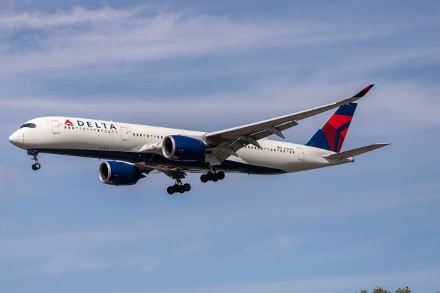 Airbus A350-900 (N503DN) - DL135 on final for 22L after a flight from Europe.