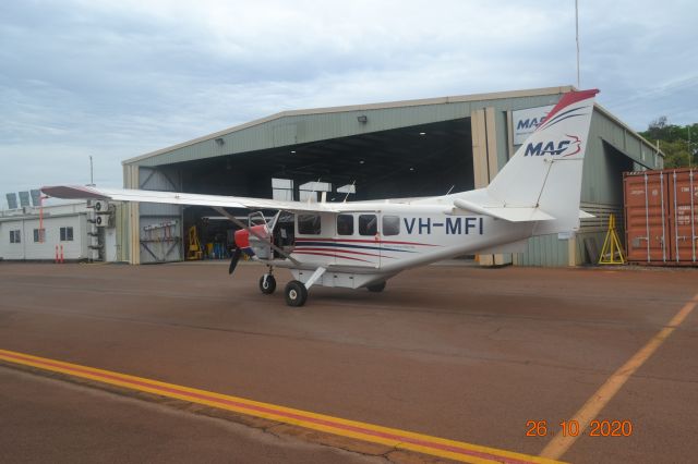 VH-MFI — - Parked at MAF Australia Headquarters. Waiting for next assignment.