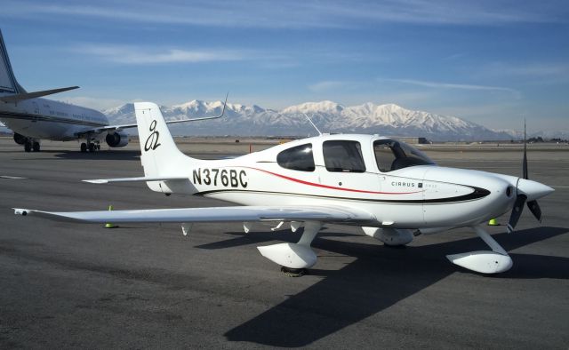 Cirrus SR-22 (N376BC)