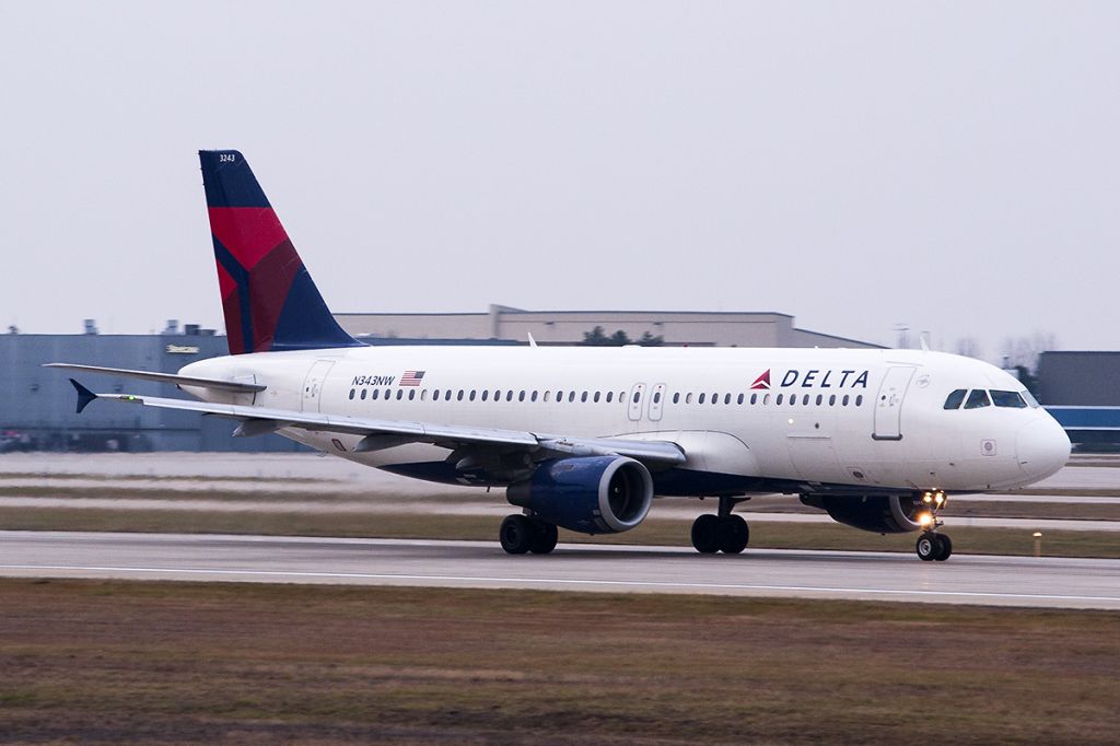 Airbus A320 (N343NW)