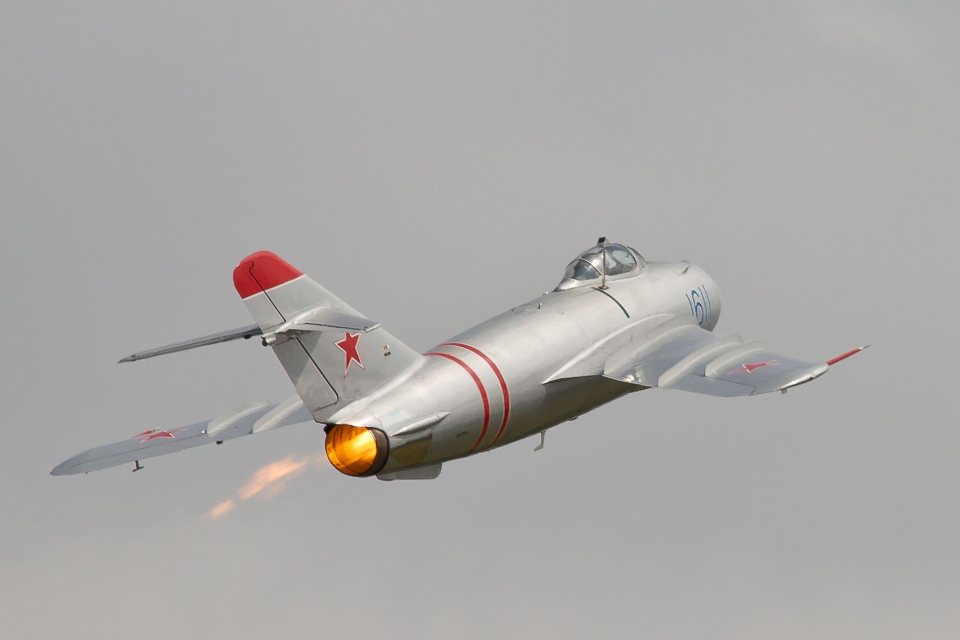 MIKOYAN MiG-17 (N217SH)