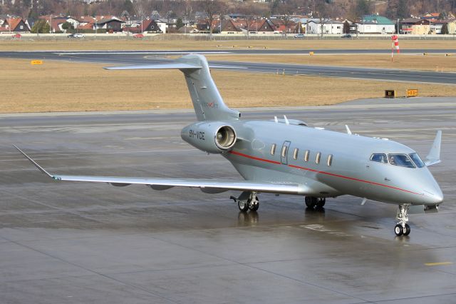 Canadair Challenger 350 (9H-VCE)